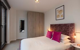 Deluxe North Central London Apartment